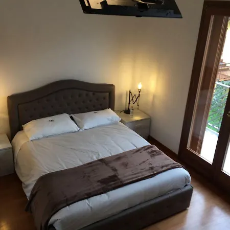 & Garden Bed and Breakfast 3*