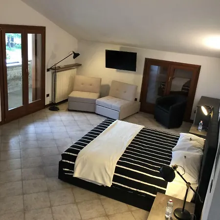 & Garden Bed and Breakfast Capriate San Gervasio