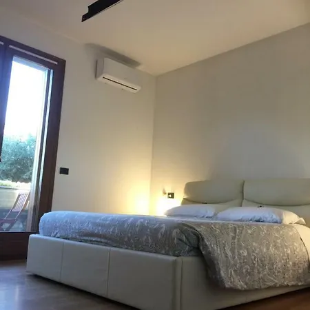 & Garden Bed and Breakfast 3*